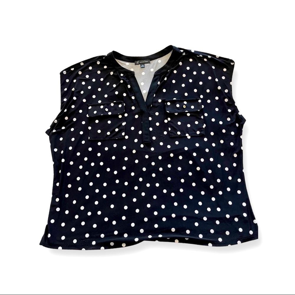 INC International blouse 3X front pockets v neck good condition stylish classy